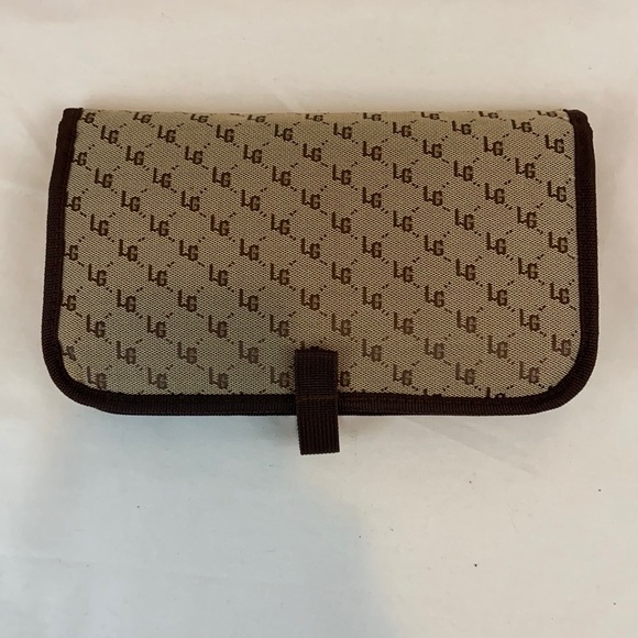 LG Brown and Beige Make Up Bag - Picture 1 of 4